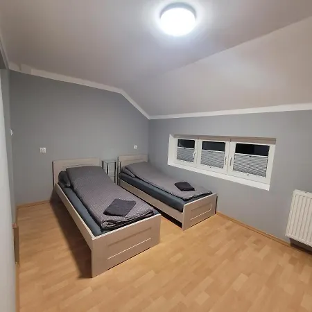 Dom W Cyganskim Lesie